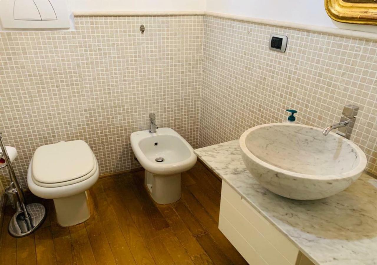 Whouse Suite Gold Towers Болоня Екстериор снимка
