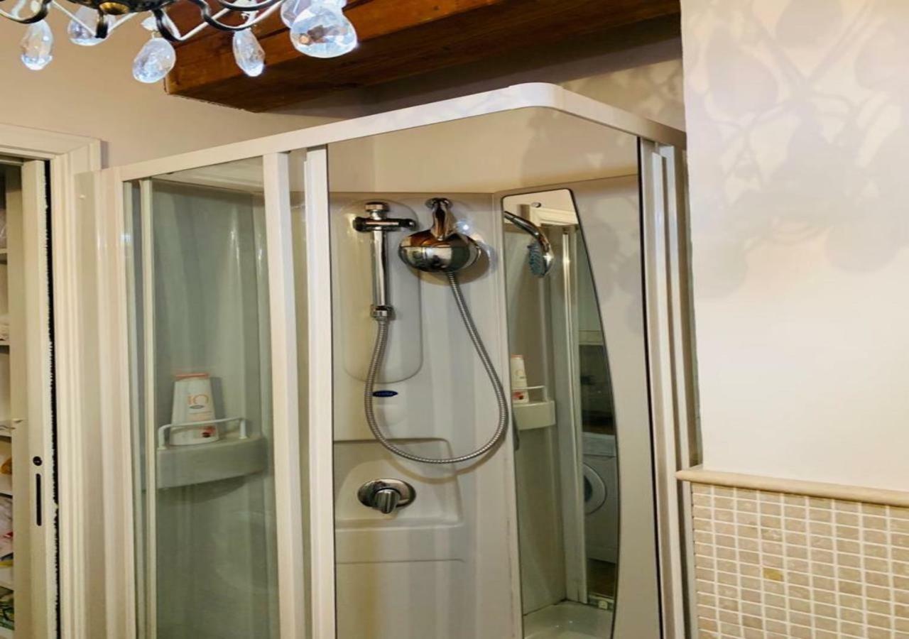 Whouse Suite Gold Towers Болоня Екстериор снимка
