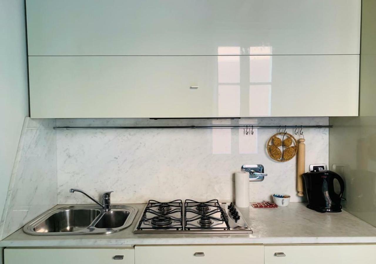 Whouse Suite Gold Towers Болоня Екстериор снимка