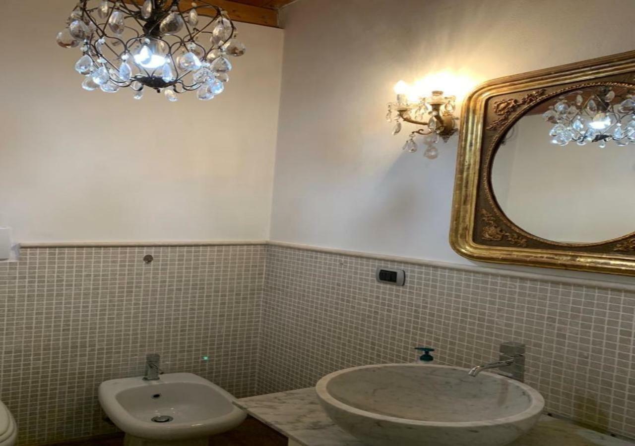 Whouse Suite Gold Towers Болоня Екстериор снимка
