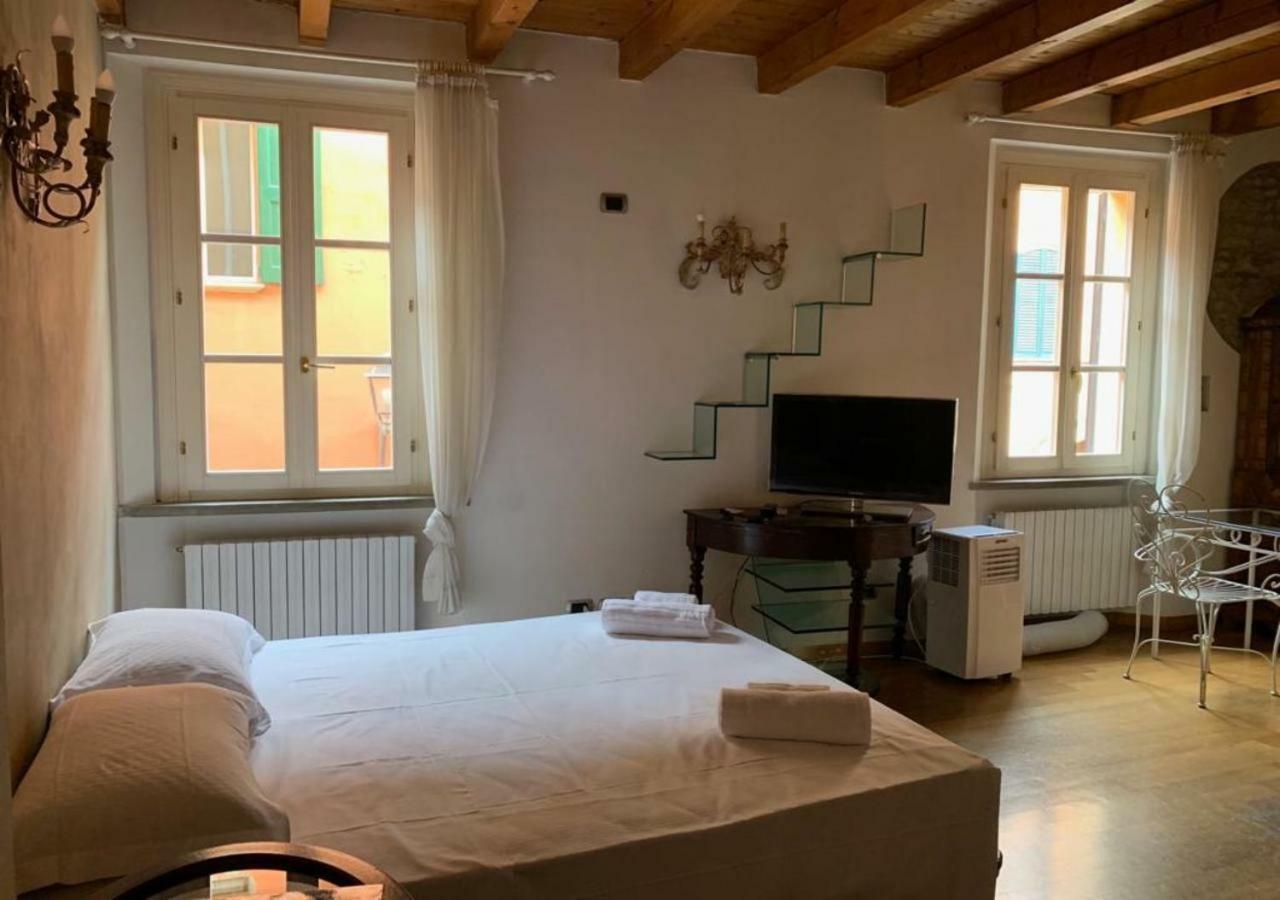 Whouse Suite Gold Towers Болоня Екстериор снимка